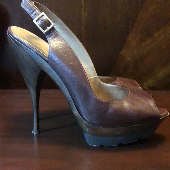 Bruno Magli Brown Leather/Wood Platform Slingbacks - Picture 6 of 6